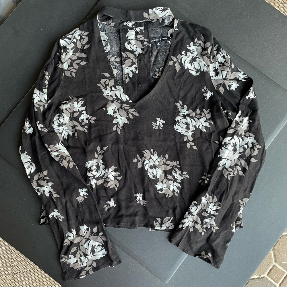 Flowered Blouse - image 4